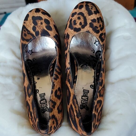 Heels by Brash - Picture 2 of 5